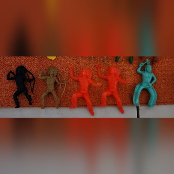 Vintage Plastic Cowboys Native Americans Indians Marx Tim Mee BENIFITS CHARITY - Picture 4 of 11